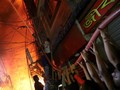 FOTO: Kebakaran di Pasar Bangladesh Merenggut 70 Jiwa