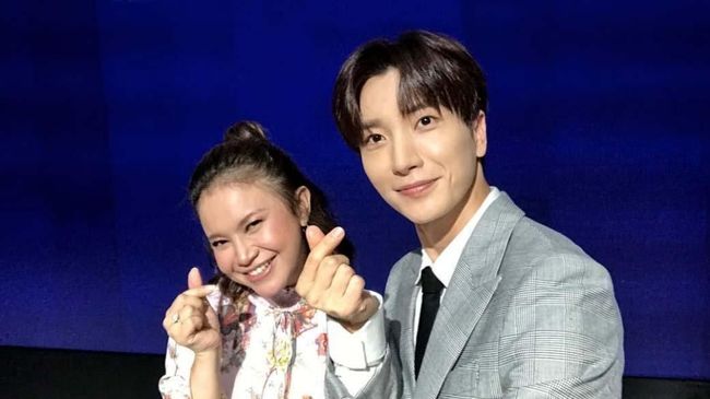 Leeteuk 'SUJU' Akui 'Deg-degan' Bisa Duet dengan Rossa