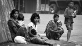Pemerintah dinilai perlu mengalokasikan lahan dan hutan sebagai penghidupan Orang Rimba ke depan dan terus melakukan pendampingan dan pemberian layanan pendidikan secara berkelanjutan yang disesuaikan dengan budaya dan pemahaman mereka. (ANTARA FOTO/Wahdi Septiawan)