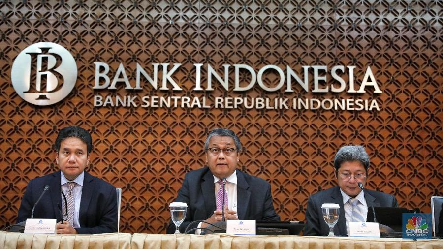Bank Indonesia (BI) memutuskan untuk kembali menahan bunga acuan di level 6% sejalan dengan upaya untuk menjaga stabilitas eksternal.