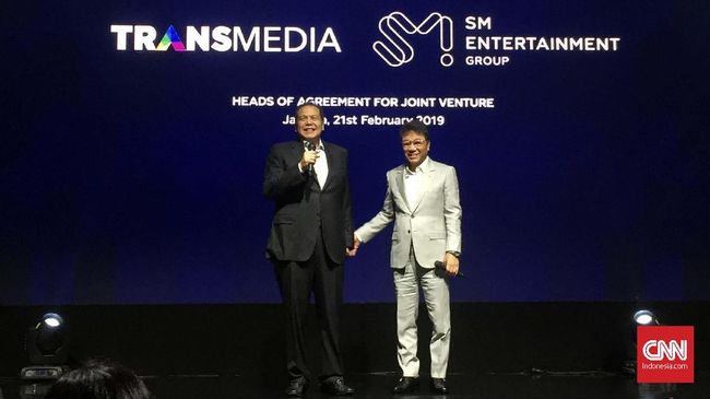 Duet Rossa-Leeteuk SUJU Tandai Kerja Sama Trans Media dan SM