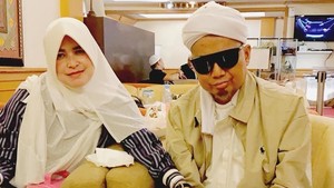 Ustaz Arifin Ilham: Tak Ada Kata Sibuk untuk Keluarga Ustaz Arifin Ilham: Tak Ada Kata Sibuk untuk Keluarga