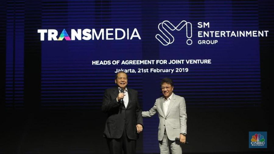 PT Trans Media Corpora meneken Head of Agreements (HoA) dengan SM Entertainment untuk kolaborasi industri hiburan Korea-Indonesia.