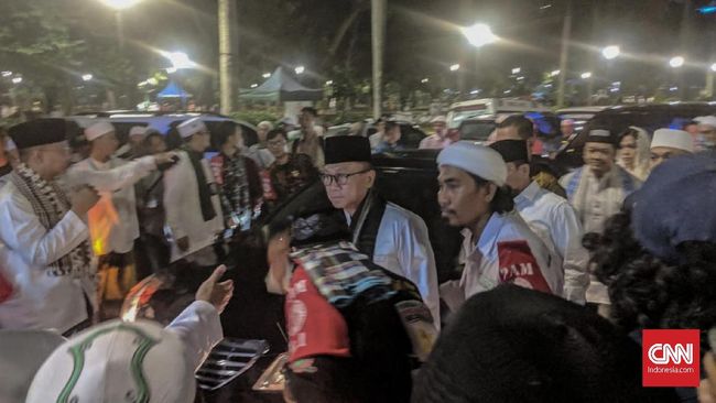 Hadir Malam Munajat 212, Zulhas Harap Pemilu Berjalan Damai
