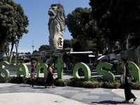 Singapura Resesi, Resorts World Sentosa PHK Karyawan