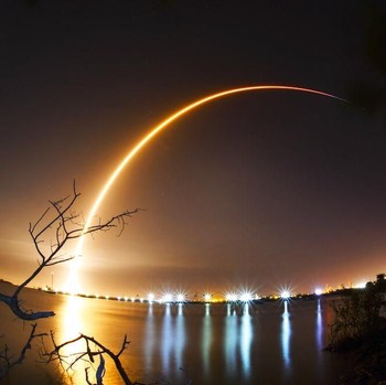 SpaceX Luncurkan Satelit Nusantara Satu Milik RI