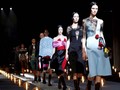 FOTO: Paradoks Dua Sisi Romantis Miuccia Prada