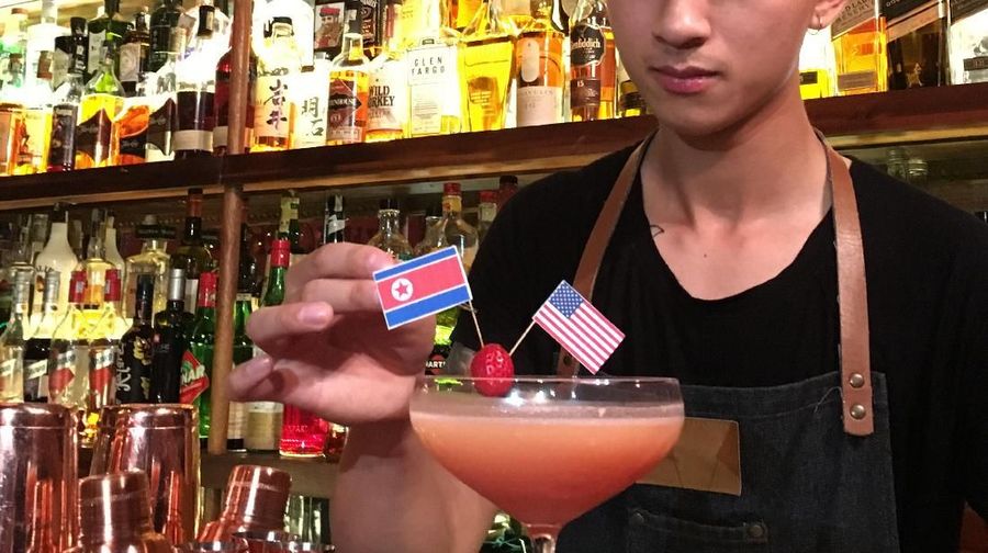 Para pebisnis di Hanoi mulai disibukkan dengan penyambutan unik untuk Donald Trum dan Kim Jong Un