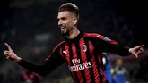 Samuel Castillejo melengkapi pesta gol AC Milan atas Empoli dengan torehan gol ketiga untuk Rossonerri. (MARCO BERTORELLO / AFP)