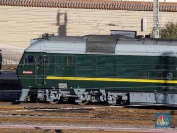 Kim Jong-un dan Romantisme Keluarga Tunggangi Kereta Api