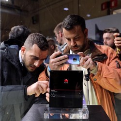 Ini Spesifikasi Mate X, Ponsel Layar Lipat Huawei Rp 36 Juta