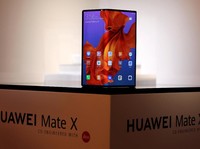 Harga Ponsel Samsung-Huawei Mulai Rp 27 Juta, Senasib Apple?