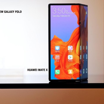 Mengintip Ponsel Lipat: Samsung Galaxy Fold Vs Huawei Mate X