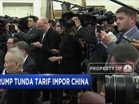 Trump Tunda Tarif Impor China
