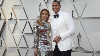 FOTO: Selebriti Berbusana Terburuk di Oscar 2019