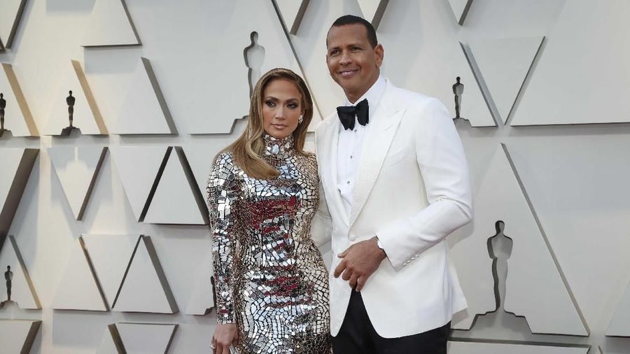 Busana para tamu dan bintang di pagelaran Academy Award ke 91th pada pada (25/2) di Dolby Theater, Amerika Serikat, ini sedang hangat dibicarakan oleh netizen