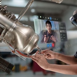 Microsoft Habis-habisan di Teknologi 'Jarvis Iron Man'