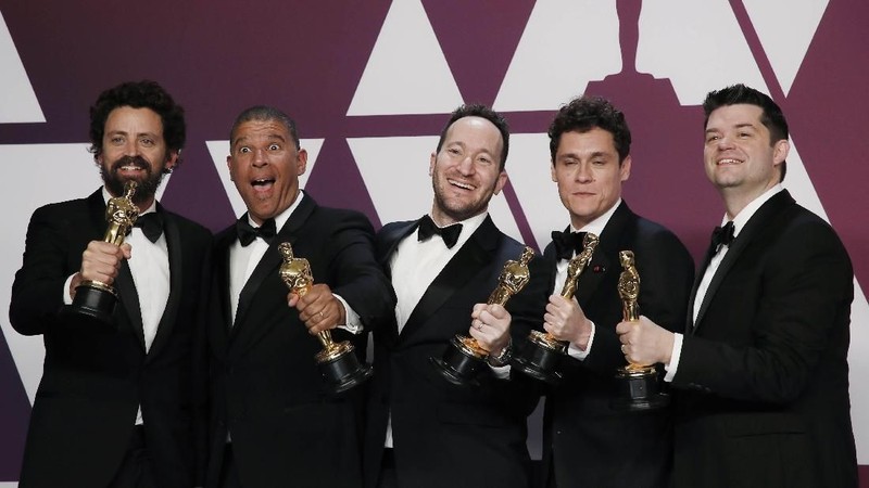 OSCAR Award kembali digelar pada (25/2) di Dolby Theater, Los Angeles, Amerika Serikat dengan 24 nominasi yang di lombakan dalam acara bergengsi tersebut.
