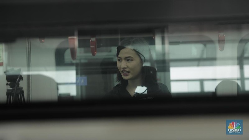 Jika proses tersebut berjalan lancar, maka LRT sudah bisa dioperasikan secara komersil pada 18 Maret 2019.