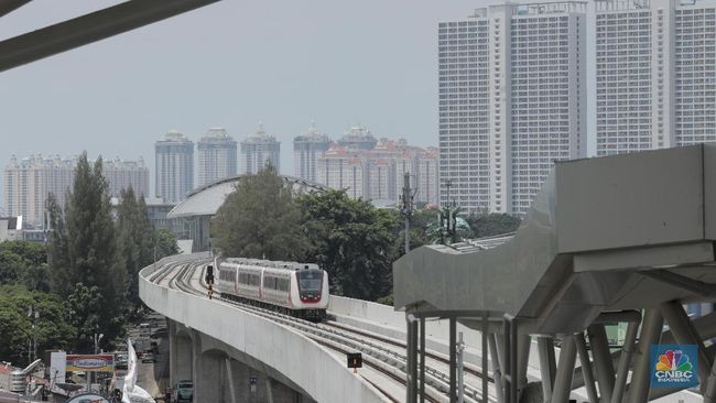 Kereta LRT Jakarta Masih Andalkan Masinis, Ini Alasannya
