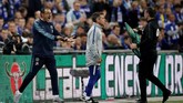 Maurizio Sarri lalu meminta Kepa Arrizabalaga untuk keluar lapangan dan digantikan oleh Willy Caballero. (Reuters/Carl Recine)