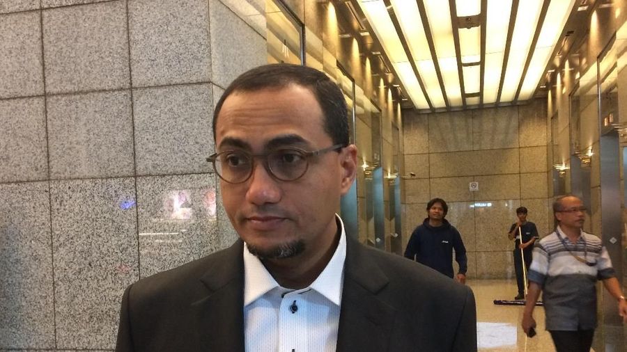 Kali ini, BEI mengusulkan regulasi yang mempermudah investor pemula dengan usia di bawah 17 tahun berinvestasi saham dan insentif biaya transaksi.