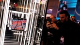 Samsung mencuri start dengan meluncurkan Galaxy S10 Fold tepat tiga hari sebelum pagelaran MWC. ( REUTERS/Rafael Marchante)
