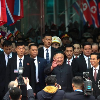 Meriahnya Sambutan Vietnam untuk Kim Jong Un