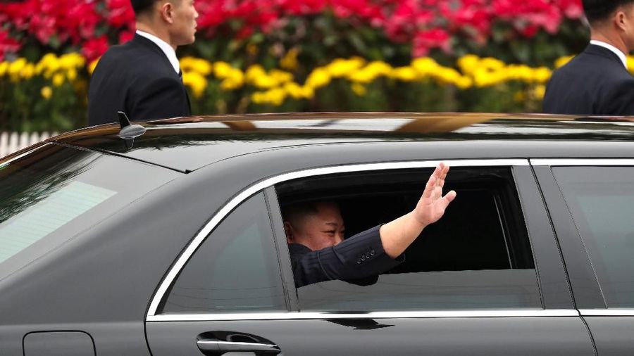 Pemimpin Korea Utara Kim Jong Un tiba di stasiun Dong Dang perbatasan dengan China, Vietnam Dong Dang pada Selasa (26/2) Pagi.
