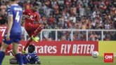 Gelandang Persija Rohit Chand tampil solid di lini tengah permainan. Permainan Rohit Chand sukses meminimalkan peluang yang dibuat pemain lawan. (CNNIndonesia/Adhi Wicaksono)