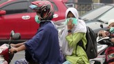Sementara itu, citra satelit Terra Aqua pada pukul 06.00 WIB menunjukkan adanya 39 titik panas indikasi awal kebakaran hutan dan lahan di wilayah Riau. ANTARA FOTO/Aswaddy Hamid