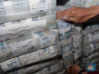 Pukul 10:00 WIB: Rupiah Melemah ke Rp 14.270/US$