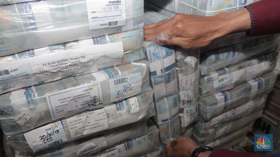 Utang pemerintah pusat per akhir April 2019 mencapai Rp 4.528,45 triliun atau meningkat Rp 347,84 triliun