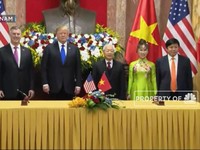 Trump Bertemu Presiden Vietnam