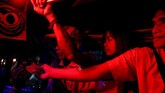 Di sisi lain, Duterte menyetujui aturan yang meminta perusahaan membolehkan karyawannya bekerja dari rumah. (REUTERS/Eloisa Lopez).