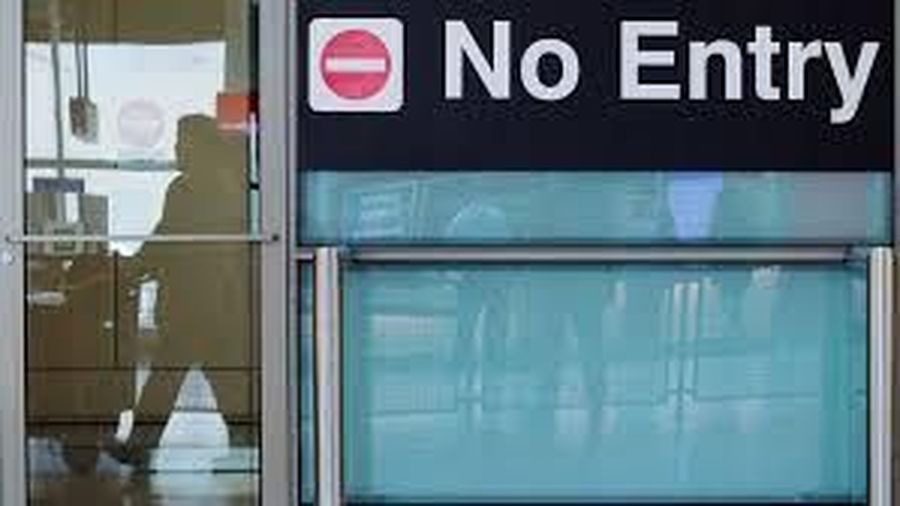 Departemen Luar Negeri Amerika Serikat (AS) menolak lebih dari 37.000 pengajuan visa pada tahun 2018 karena ada larangan perjalanan Trump.