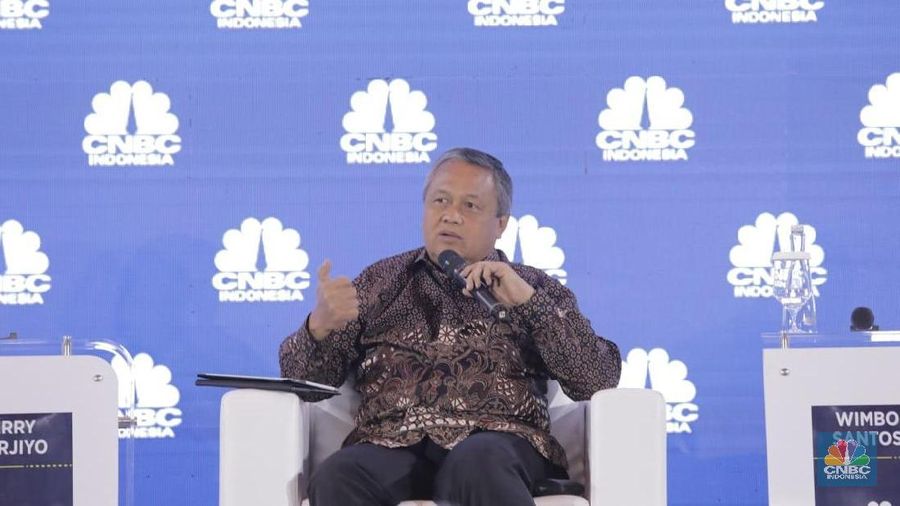 Gubernur Bank Indonesia (BI) Perry Warjiyo memberi sinyal kenaikan suku bunga bank sentral akan semakin melambat.