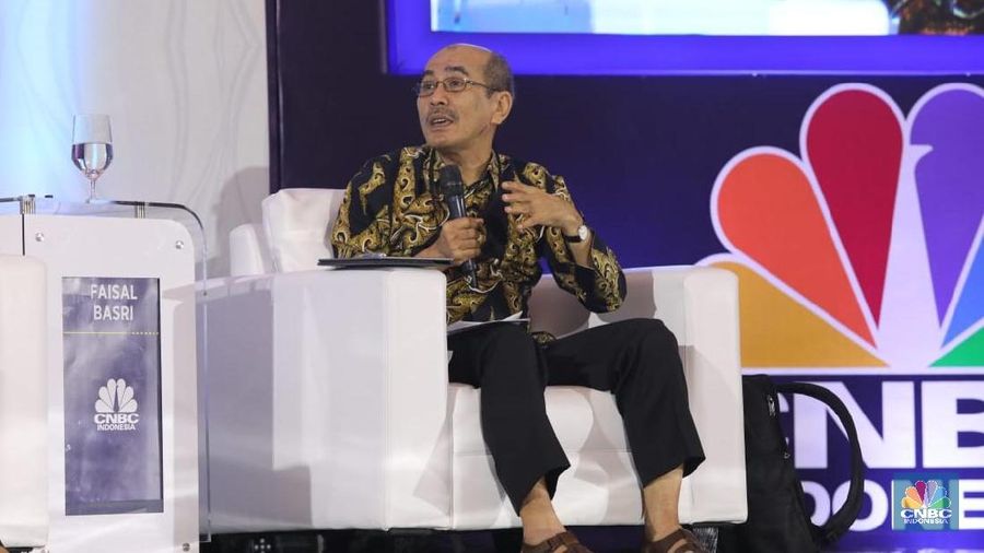Ekonom senior, Faisal Basri saat berdiskusi dalam acara CNBC Indonesia Economic Outlook 2019. (CNBC Indonesia/Muhammad Sabki)
