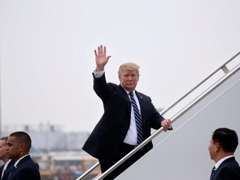 Saktinya Trump: Cuma karena Dua Twit, Ketenangan Global Rusak