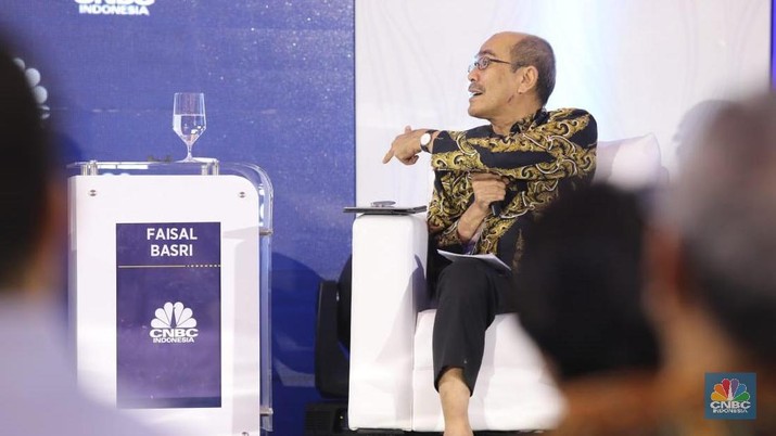 Ekonom senior, Faisal Basri saat berdiskusi dalam acara CNBC Indonesia Economic Outlook 2019. (CNBC Indonesia/Muhammad Sabki)