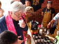 Mencicipi Kopi Halmahera Binaan Antam