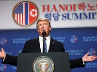 Trump: Terlalu Kuat, Dolar Telah Sakiti Amerika Serikat