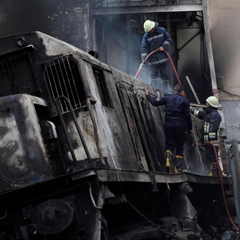 Kebakaran Kereta di Kairo Picu Puluhan Orang Tewas