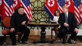 Proses perundingan Trump dan Kim Jong-un disebut berjalan lancar, tetapi berakhir tanpa kesepakatan. (REUTERS/Leah Millis)