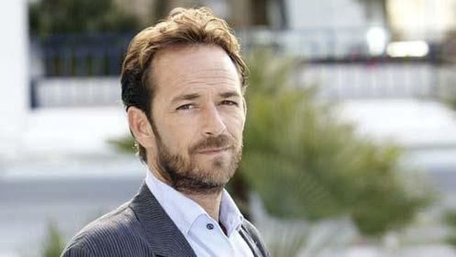 Pemain Dylan 'Beverly Hills, 90210' Disebut Terserang Stroke