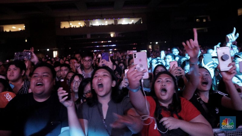 H.E.R menjadi salah satu musisi special show yang tampil dalam event jazz tahunan ini.