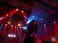 Aksi Memukau & Menghibur H.E.R di Java Jazz 2019