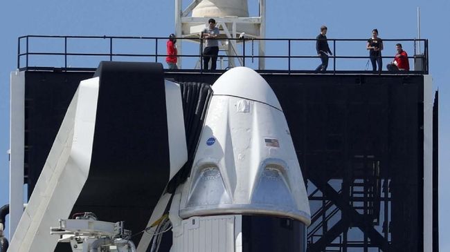Kapsul Crew Dragon SpaceX Mendarat di Bumi Besok