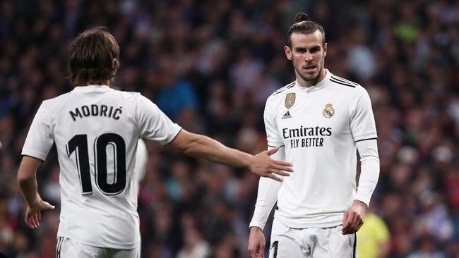 Download Gambar gambar logo dan pemain real madrid Keren Download Gambar gambar logo dan pemain real madrid Keren