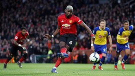 Ibrahimovic Bela Pogba dari Kritik Legenda Manchester United
